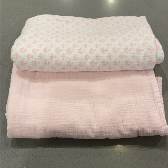 pottery barn muslin blankets